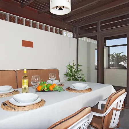 Villa Maura *